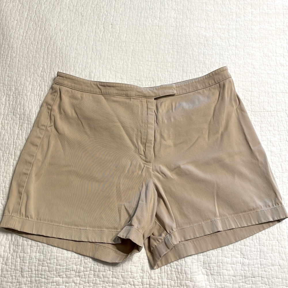 EUC Ann Taylor Factory Khaki Shorts, size 12
